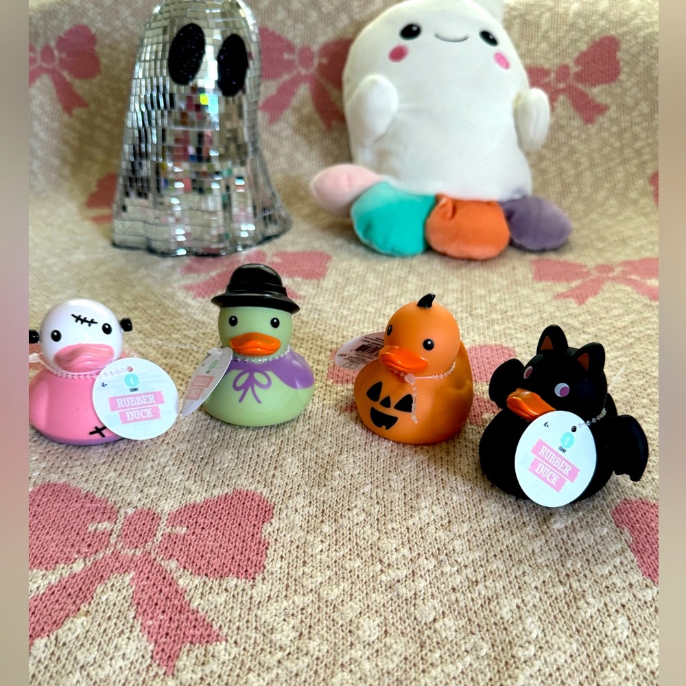 Target Bullseye Halloween 2024 Rubber Ducks FULL SET 4 Witch Zombie Pumpkin Bat